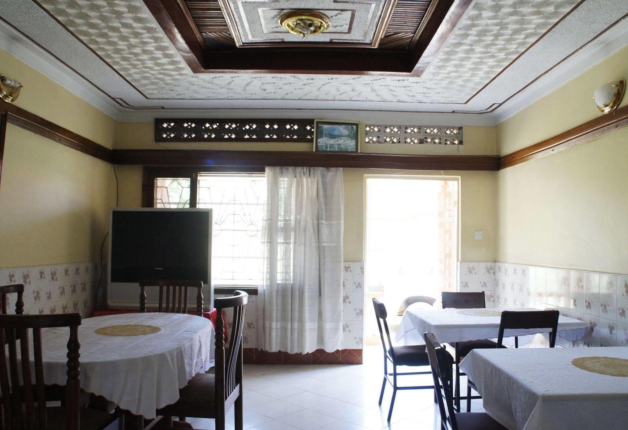Keba Inn Lyamutundwe 외부 사진