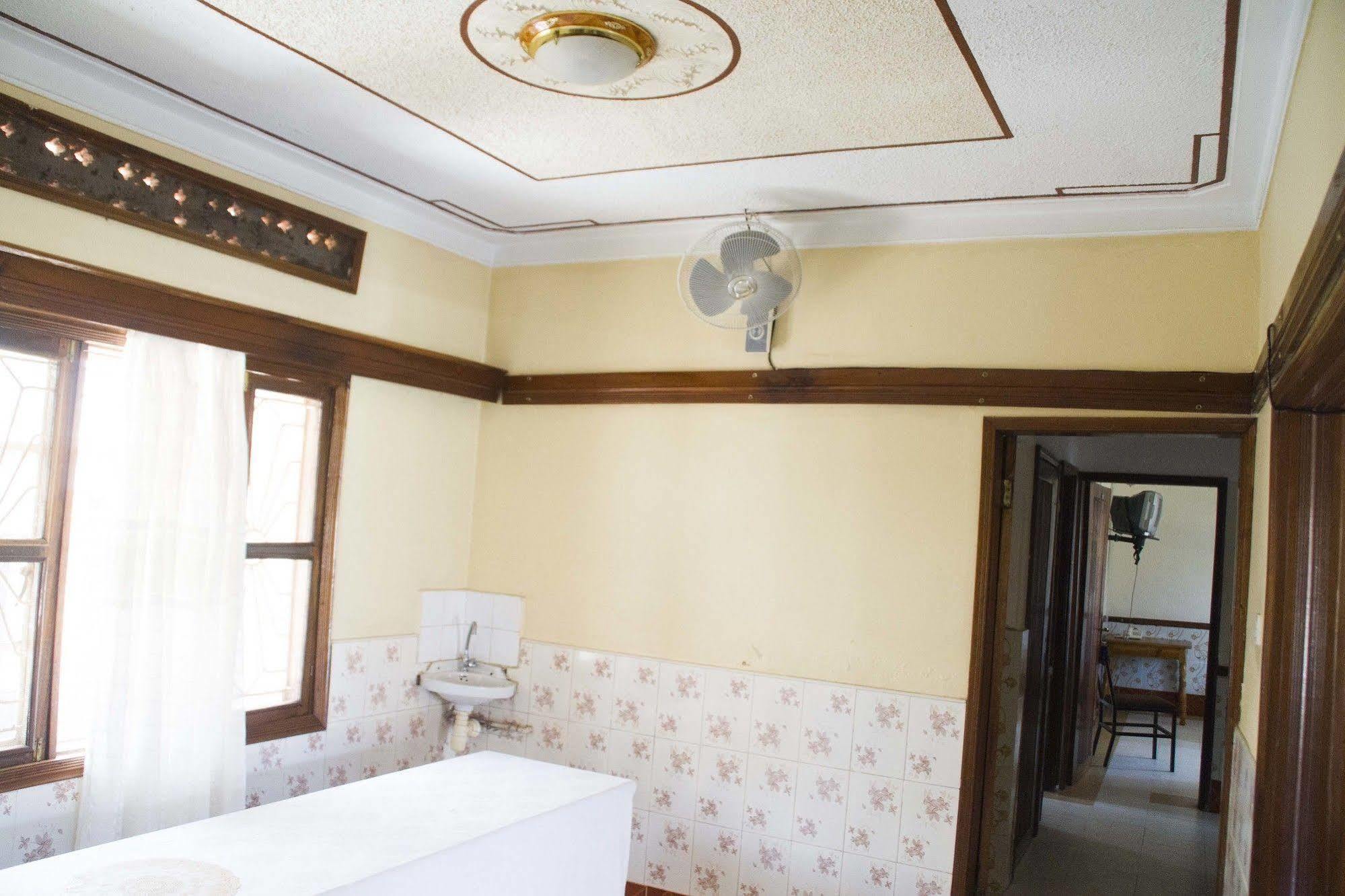 Keba Inn Lyamutundwe 외부 사진